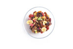 Mix exotického ovocia – mango, ananás, papája a ďalšie sušené kúsky, farebný a prémiový výber ovocia.